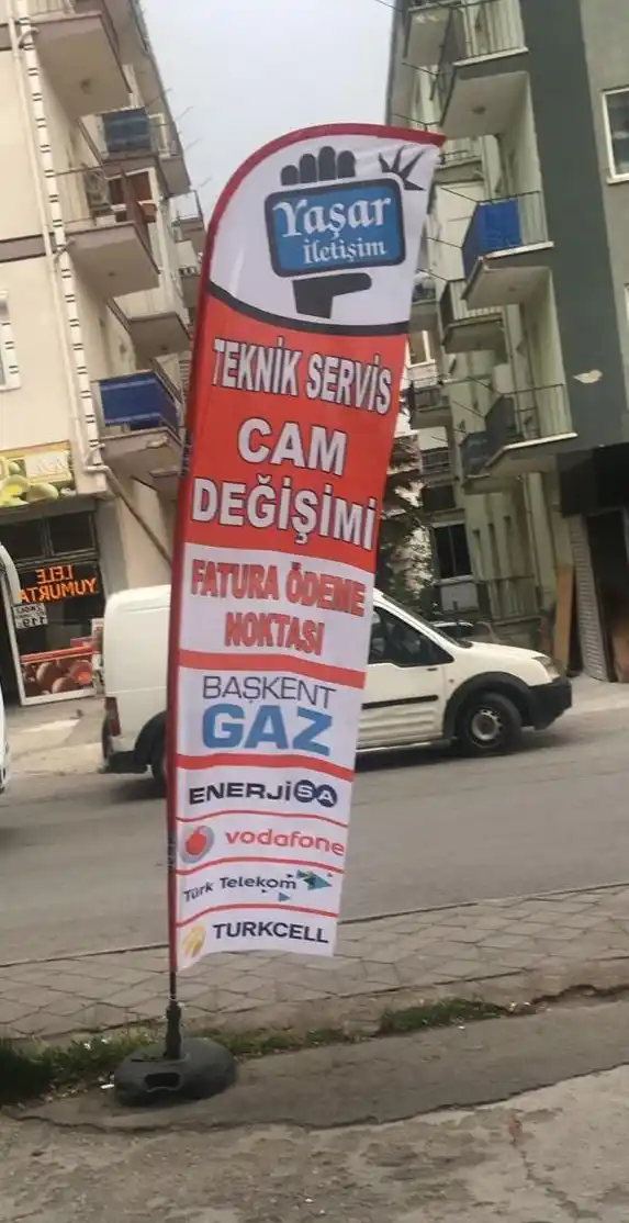 Cep Telefoncu Yelken Bayrağı-27